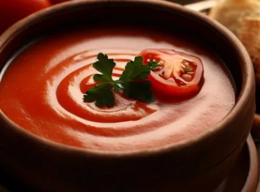 Zupa pomidorowa przepis i pomidorowa z rosołu - smakowite danie